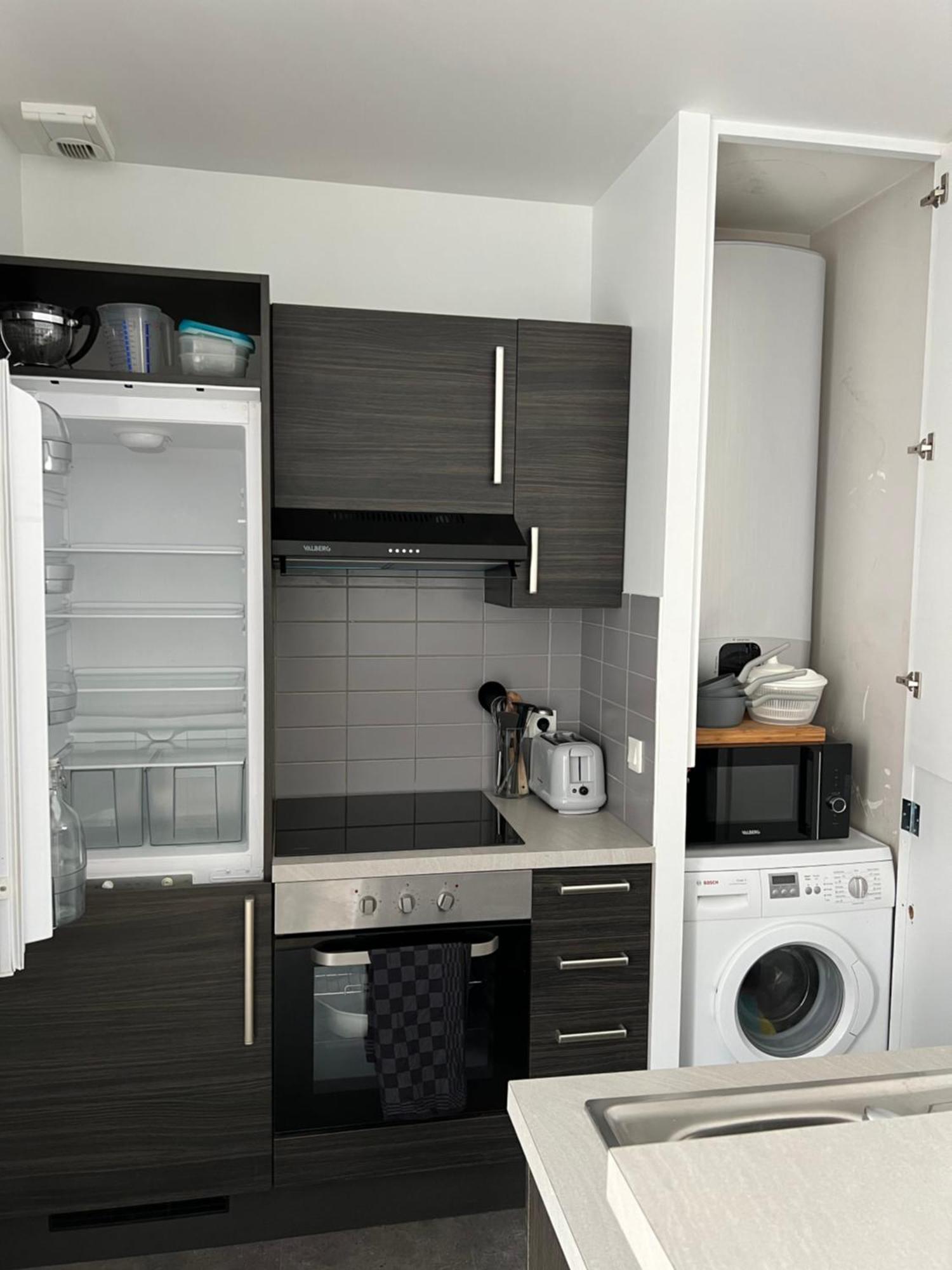 Hyper Centre A 80M Du Vieux Marche, T2 Calme Vue Sur Les Toits Rue Du Minage Apartment La Rochelle  Exterior photo